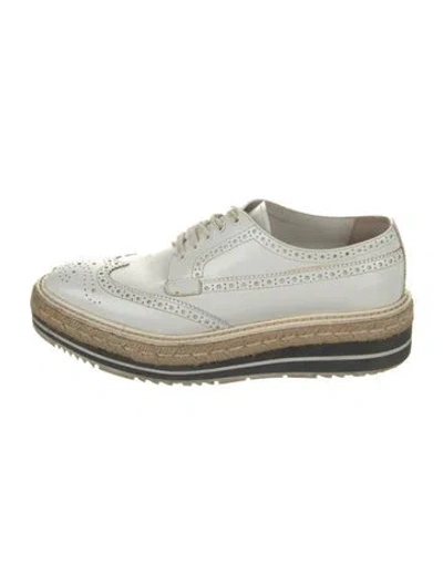Pre-owned Prada Patent Leather Whipstitch Trim Espadrille Sneakers In White