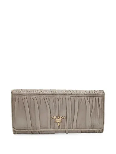 Pre-owned Prada Pleated Continental Wallet In Neutrals
