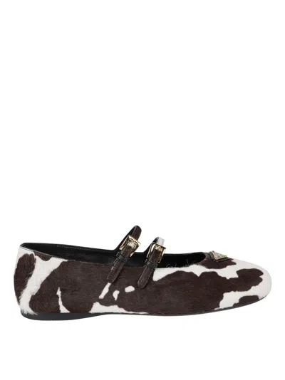 Prada Pointed Toe Flat Shoes In Black
