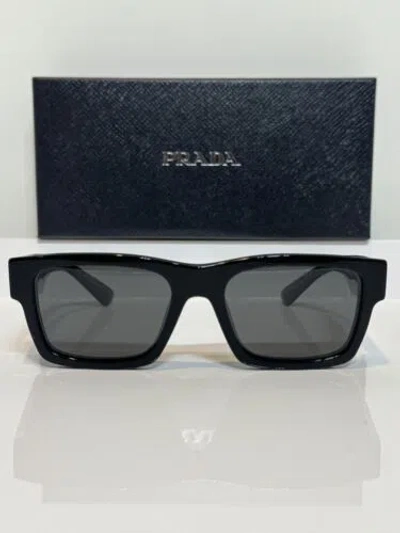 Pre-owned Prada Polarized Spr25z 1ab0ag Black Chunky Acetate Polarized Sunglasses In Gray