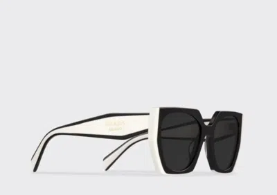 Pre-owned Prada Pr 15ws 09q5s0 145mm Frame Rectangular Sunglasses - Black/white/gray