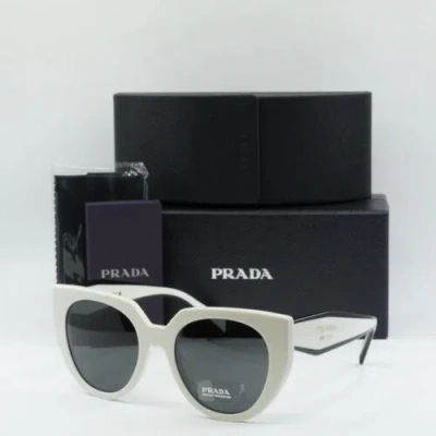 Pre-owned Prada Pr14ws 1425s0 White/dark Grey 52-20-140 Sunglasses In Gray