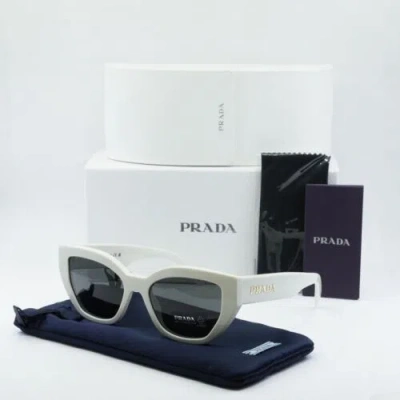 Pre-owned Prada Pra09s 1425s0 Talc/dark Gray 53-18-145 Sunglasses