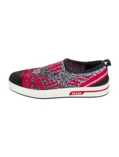 Pre-owned Prada Printed Loafers In Black