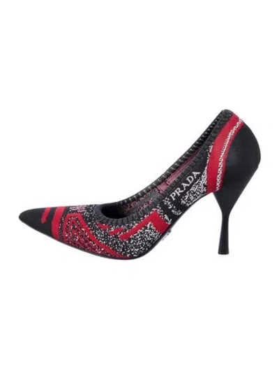 Pre-owned Prada Printed Pumps In Black