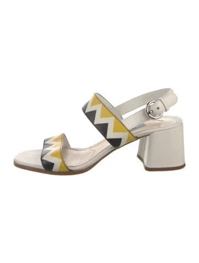 Pre-owned Prada Printed Slingback Sandals In White