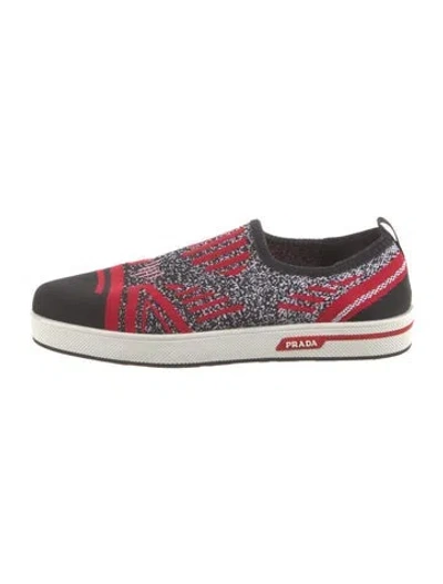 Pre-owned Prada Printed Sneakers In Black