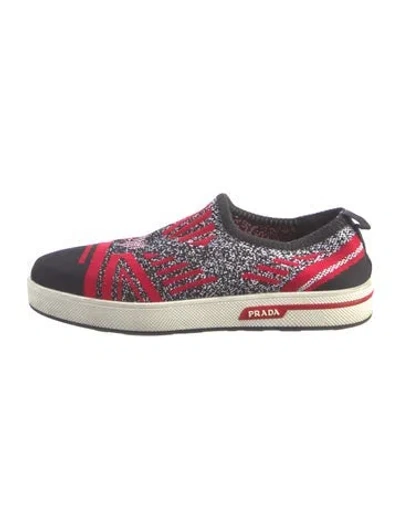 Pre-owned Prada Printed Sneakers In Black