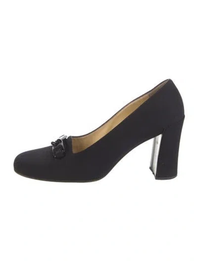 Pre-owned Prada Pumps In Black