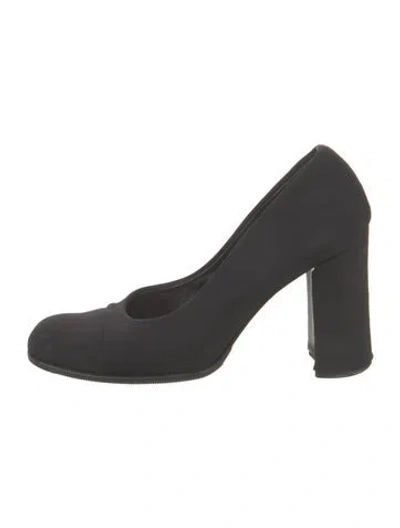 Pre-owned Prada Pumps In Black