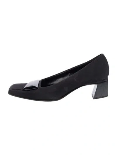 Pre-owned Prada Pumps In Black