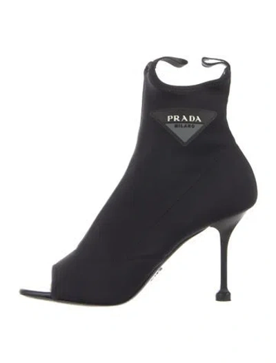 Pre-owned Prada Pumps In Black