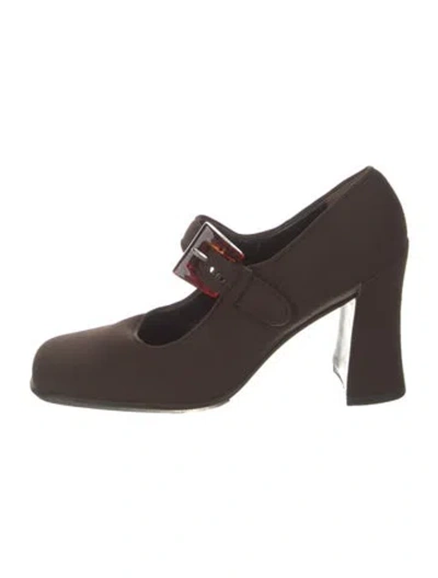 Pre-owned Prada Pumps In Brown