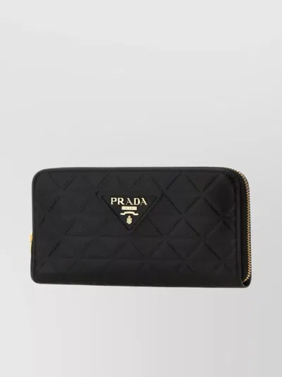 Prada Quilted Design Leather Wallet In Black