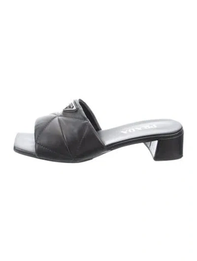 Pre-owned Prada Quilted Pattern Leather Slides In Silver