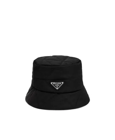 PRADA PRADA TRIANGLE LOGO PLAQUE PUFFER HAT