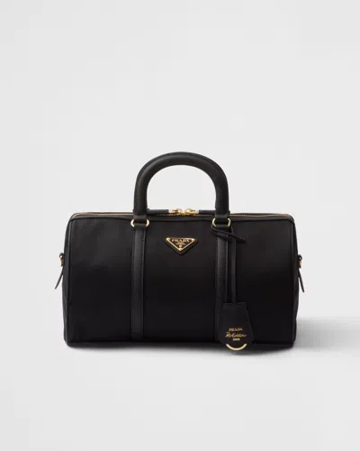 PRADA PRADA RE-EDITION 1978 MITTELGROSSE HENKELTASCHE AUS RE-NYLON UND SAFFIANO-LEDER