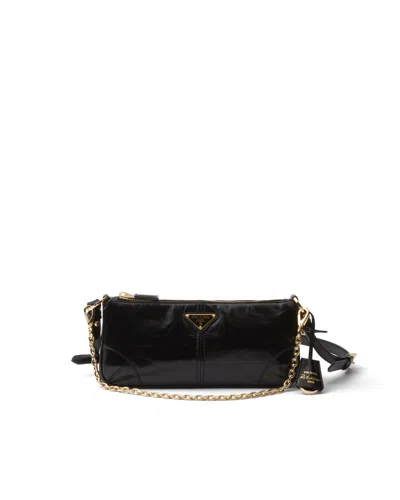 Prada Re-edition 2002 Medium Leather Shoulder Bag In Black