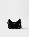 Prada Re-edition Mini Velvet Bag In Schwarz