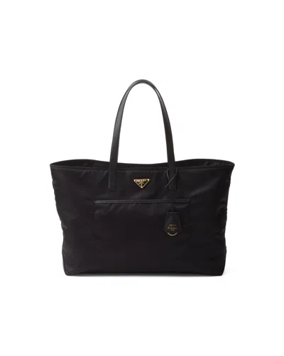 Prada Re-edition 1978 Grosse Tote Bag Aus Re-nylon Und Saffiano-leder In Black
