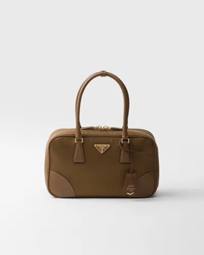 Prada Re-edition 1978 Medium Tasche Mit Zwei Griffen Aus Re-nylon Und Saffiano-leder In Cork Beige