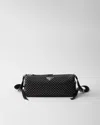 Prada Tasche Aus Re-nylon Mit Nieten In Schwarz