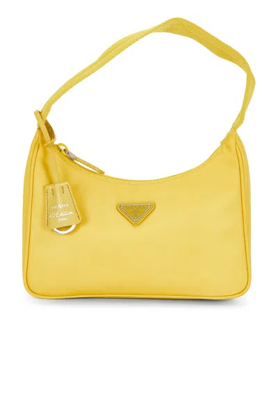 Pre-owned Prada Re-edition 2000 Re-nylon Shoulder Bag In Yellow