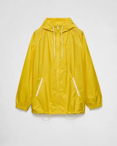 PRADA REGENJACKE AUS LEICHTEM RE-NYLON