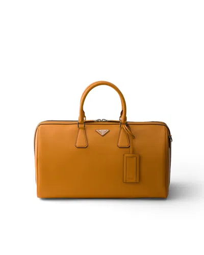 Prada Reisetasche Aus Saffiano-leder In Orange
