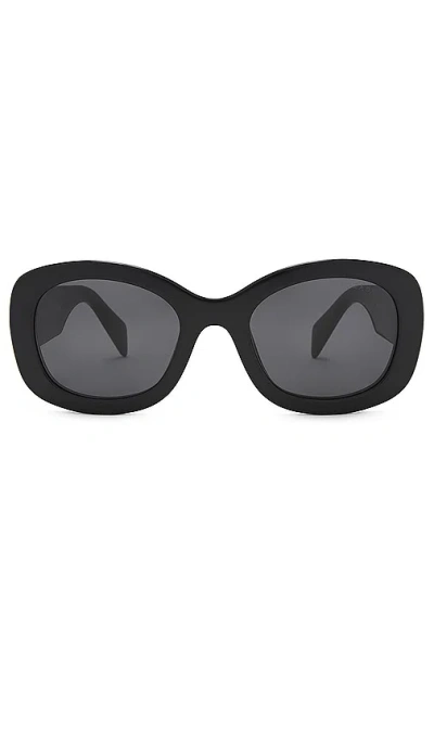 Prada Round Sunglasses In 黑色