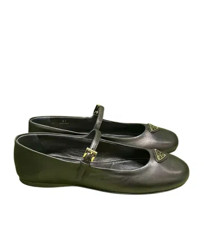 Prada Round Toe Ballet Shoes In Black