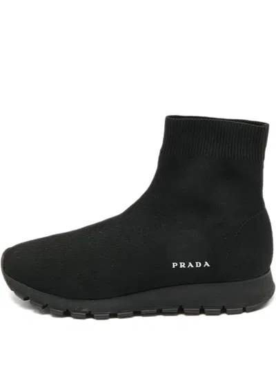 Pre-owned Prada Round-toe Sneakers In Black