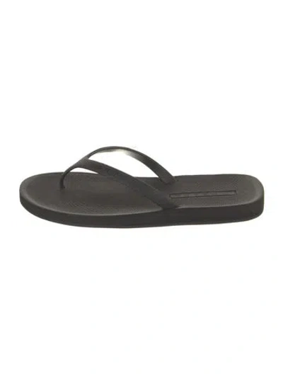Pre-owned Prada Rubber Flip Flops In Black
