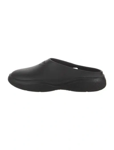 Pre-owned Prada Rubber Slides In Black