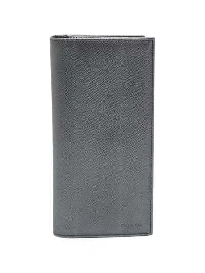 Pre-owned Prada Saffiano Bifold Wallet In Grey
