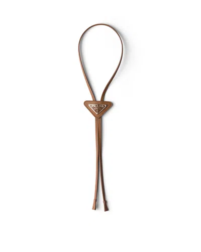Prada Bolo Tie Aus Saffiano-leder In Brown