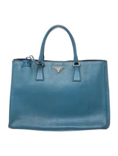 Pre-owned Prada Saffiano Leather Garden Large In Blue