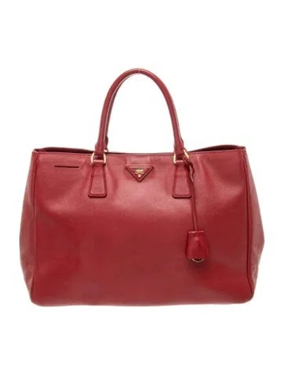 Pre-owned Prada Saffiano Leather Garden In Red