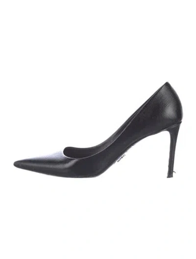 Pre-owned Prada Saffiano Leather Pumps In Black