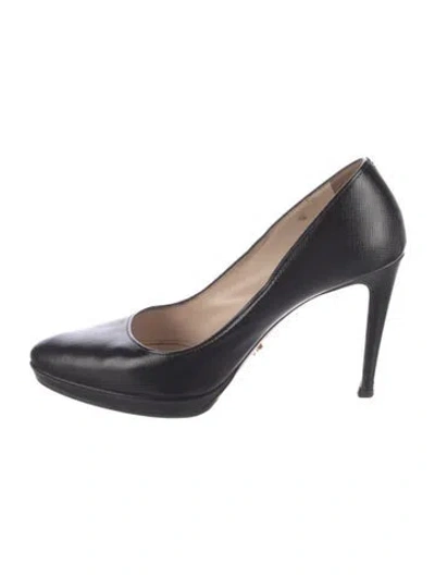 Pre-owned Prada Saffiano Leather Pumps In Black
