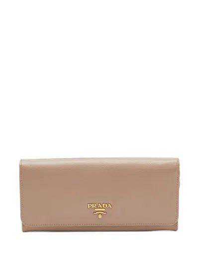 Pre-owned Prada Saffiano Logo-plaque Wallet In Neutrals