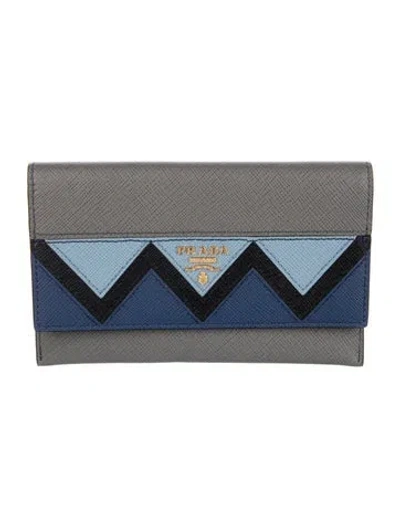 Pre-owned Prada Saffiano Lux Leather Wallet In Gray
