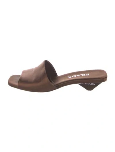Pre-owned Prada Satin Slides In Brown