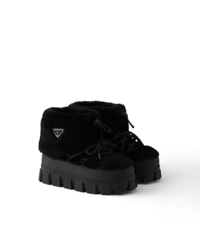 Prada シアリング スキーブーツ In Black