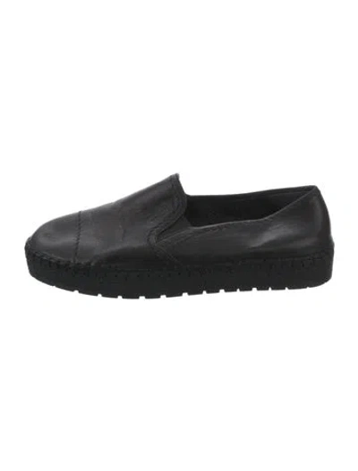 Pre-owned Prada Signature Logo Leather Loafers In Black