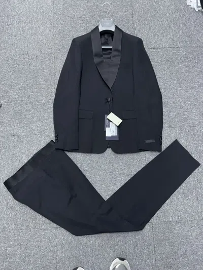 Prada Single-breasted Blazer And Pantsuit In Black