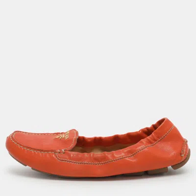 Pre-owned Prada Size 37.5 Orange Leather Scrunch Loafers