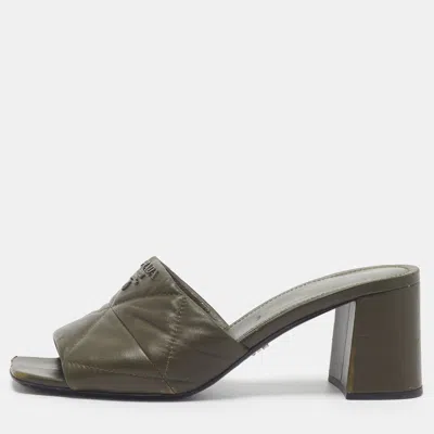 Pre-owned Prada Size 38 Green Leather Slide Sandals