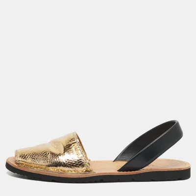 Pre-owned Prada Size 38.5 Gold/black Python Embossed And Leather Flat Sandals