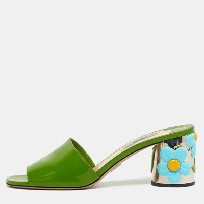 Pre-owned Prada Size 38.5 Green Patent Leather Slide Sandals